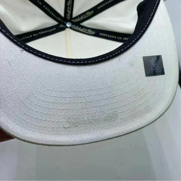 The Los Angeles Lakers Mitchell & Ness baseball hat NBA basketball SnapB… - Picture 5 of 6